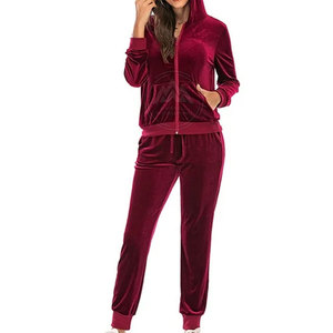 Women's Custom Velour Tracksuit Unisex Fashion Streetwear for Winter Best Quality Low MOQ Plus Size Eco-Friendly <b>Cheap</b> Price - Product Image 3