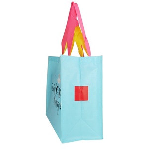 Bolsa de Compras de Tela No Tejida con Diseño Personalizable, Asas Resistentes y Múltiples Tamaños - Product Image 3