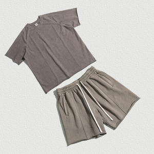 Buena calidad personalizar Logo diseño camiseta y pantalones cortos conjunto hombres 2 dos piezas verano corto conjunto Vintage camiseta para hombres - Product Image 3