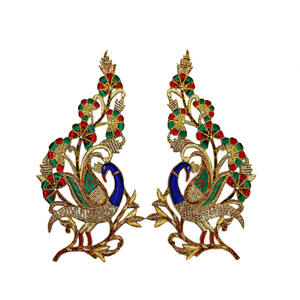 Patchs de broche brodés personnalisés de haute qualité de Chine Badges à coudre de décoration en dentelle - Product Image 2