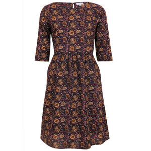 Robe Briar 100% coton bohème à imprimé floral Raani, longueur genou, lavable pour l'été, le printemps et l'automne - Product Image 4