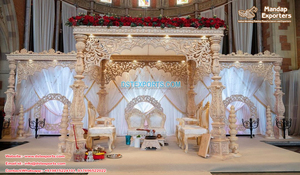 Décor de mandap en bois de style vintage traditionnel, magnifique mandap de mariage rond en bois, style designer londonien, décor de mandap en bois au Royaume-Uni - Product Image 3