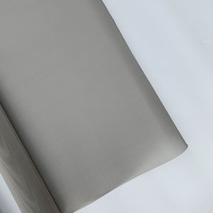 Malla de pantalla tipo ranura autolimpiante Acero inoxidable de grado 304N con acabado superficial 2D para manejar materiales adhesivos - Product Image 2