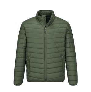 Chaqueta acolchada brillante para hombre, abrigo de burbujas de invierno de estilo moderno con decoración de piel, tela de cuero - Product Image 3