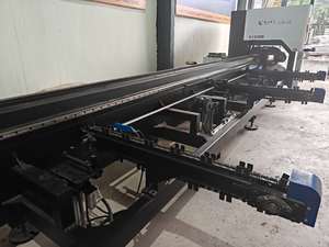 Machines de découpe laser à tube CNC de vente d'usine 1500W 3000W Machine de découpe laser à fibre métallique CNC - Product Image 3