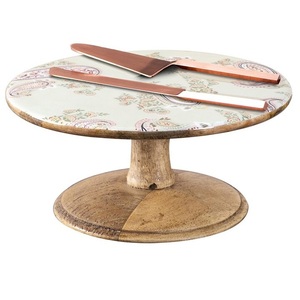 Moderno Soporte Redondo de Madera para Tartas con Acabado Natural, Juego de Tres Piezas para Celebraciones de Bodas y Cumpleaños - Product Image 3