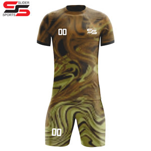 Vente en gros de maillots de football 100% polyester pas cher sublimation kits uniformes de football personnalisés ensemble de vêtements de football - Product Image 3