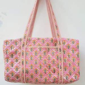 Sac de sport en coton biologique de grande capacité personnalisable, élégant, écologique et durable, imprimé pour week-end pour portable - Product Image 1