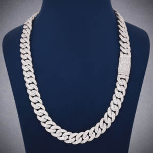 Chaîne cubaine en argent sterling 925 Moissanite avec diamant dans le style Hip Hop et taille personnalisée avec un nouveau design et une clarté VVS - Product Image 1