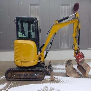 Miniexcavadora CAT PILLAR 303.5E de 3.5T con 3 cucharones, buen precio, características de motor y componentes principales de la bomba - Product Image 1