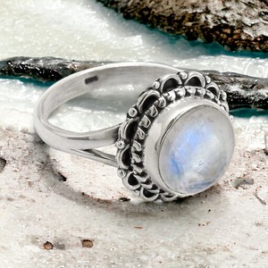 แหวนเงินแท้สีรุ้งธรรมชาติสีฟ้าประดับหินมูนสโตน925เงินแท้ทรงกลมแหวนหรูหรามีระดับสำหรับผู้ส่งออกเครื่องประดับชั้นดีงานแฮนด์เมดของเธอ - Product Image 2