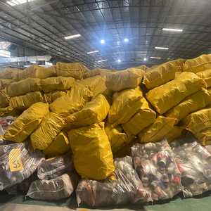 Chaussures d'occasion en gros, très limitées - Product Image 5