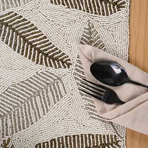 Juego de Manteles Individuales Bohemios Hechos a Mano con Hojas de Palma, Posavasos Cuadrados Ecológicos para Decoración del Hogar y Uso en Restaurantes, Hechos de Resina Epoxi - Product Image 2