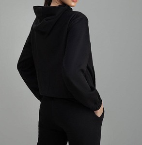 <b>Women</b> Streetwear Tracksuit 2 Piece Set Distressed Cropped Hoodie and <b>Straight</b> <b>Leg</b> Sweatpants Custom Logo Sweatsuits - Product Image 3