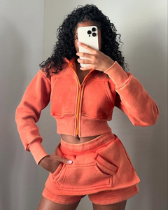 Conjunto de 2 Piezas para Mujer, Ropa de Mujer 2025, Sudadera con Capucha y Cierre Personalizada, Estilo Urbano, con Orificios para los Pulgares, y Leggings de Yoga Ajustados - Product Image 5