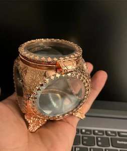 2021 métal petit verre argent trilatéral boîtes à bijoux Transparent bibelot organisateur avec bord doré et couvercle - Product Image 4