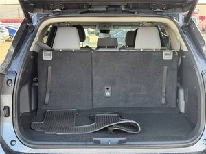 SUV AWD de 4 puertas, usado en buen estado - Product Image 3