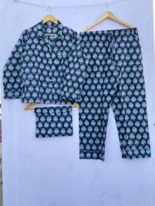 Conjunto de Pijama Informal de Algodón con Estampado Floral, Corte Ajustado, Cuello en V, Transpirable, para Verano - Product Image 2