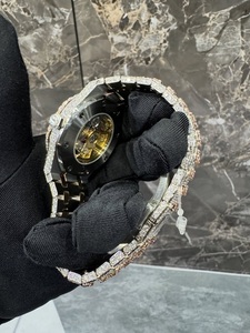 นาฬิกาเพชรมอยส์ซาไนต์สแตนเลสสีเหลืองทองสำหรับผู้ชายดูหรูหรากีฬากลไกทางธุรกิจสายแก้วฮิปฮอปหน้าอกเต็มรูปแบบ - Product Image 5