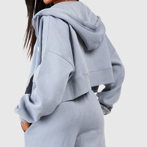 Ensemble 2 pièces en polaire pour femmes Sweat-shirt à fermeture éclair court avec pantalon de jogging Coupe décontractée Taille élastique Fabrication de vêtements personnalisés - Product Image 5