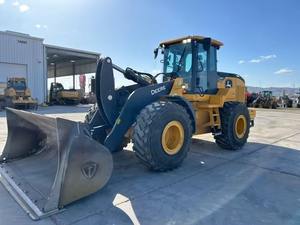 Cargadora de Ruedas Compacta John Deere 644 P-TIER con Motor Diésel y Caja de Cambios, Capacidad de Cucharón de 4.75m - Product Image 4