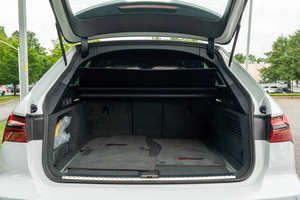 Audi RS 6 Avant 4.0T quattro 2024 construido según el estándar de rendimiento Satisfying Standard - Product Image 3