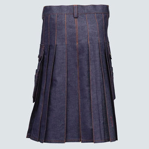 Kilt en jean pour homme avec surpiqûres contrastées orange, kilt utilitaire moderne, poches cargo durables, OEM ODM - Product Image 2