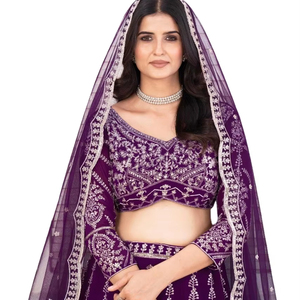Achetez la tradition de style pakistanais avec notre exquise collection Lehenga Choli disponible au prix de gros auprès de l'exportateur indien - Product Image 1