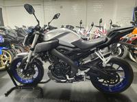 Moto sportive Yamaha MT-125 125cc d'occasion à grande vitesse - Sportbikes d'origine britannique