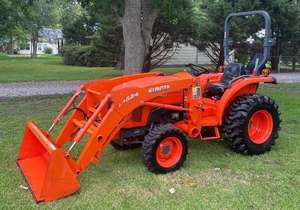 Tractor de Ruedas Mini 20-45 de 140HP de Segunda Mano para Agricultura, Maquinaria Agrícola con Motor y Componentes de Transmisión - Product Image 4