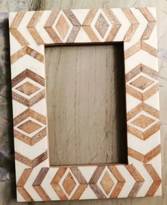 Cadre photo moderne en bois et en résine le plus populaire pour la décoration murale de la maison, de l'hôtel et de la chambre à coucher ou le dessus de la table. - Product Image 6