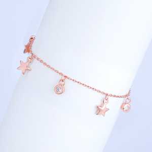 Elegante Brazalete de Circonita Rosa Dorada con Detalles de Diamantes, Ideal para Fiestas y Regalos Especiales - Product Image 3