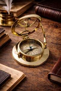 Brújula Náutica Clásica de Latón con Acabado Antiguo, Instrumento de Navegación de Bolsillo, Decoración Marítima para Barcos, Pieza Coleccionable, Regalo - Product Image 6