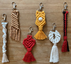 Porte-clés macramé fait main - Product Image 3