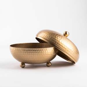 Pot à crème en métal de style arabe du Golfe, bol à dattes, finition dorée polie, pour les fêtes, les mariages, les tables d'hôtel, service de fruits secs, fait à la main - Product Image 6