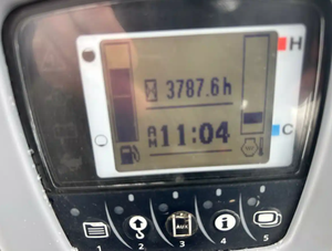 รถแทรคเตอร์ตีนตะขาบ KX033-4รถใช้แล้วจาก kubotta - Product Image 5