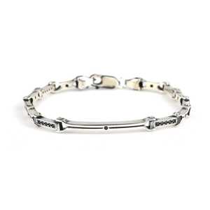 สร้อยข้อมือแฟชั่นเงินแท้ 925 ประดับด้วยหินสีดำ - Product Image 1