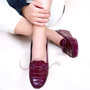 Mocassins pour femmes en matériau durable, marque privée, à enfiler, légers, couleur et taille personnalisées, élégants pour adultes - Product Image 3