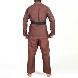Uniformes de karaté et de BJJ professionnels sur mesure 2025 personnalisés avec logo avant - Product Image 6