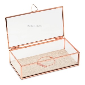 Boîte de rangement en verre transparent avec cadre en laiton doré rose pour maquillage de table, bague, boucle d'oreille, boîte à bijoux rectangulaire - Product Image 1