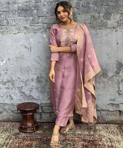 Elegante ropa India Salwar Kameez con diseño clásico de ropa cosida, perfecta para mujeres con estilo que buscan elegante y modesto - Product Image 6
