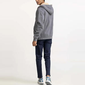 Sweat à capuche zippé pour homme de qualité supérieure, en tissu polaire uni, séchage rapide et avec poche, en vente en ligne - Product Image 4