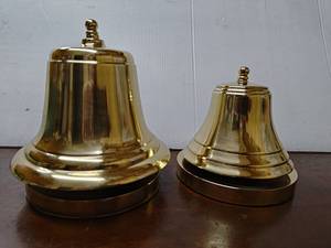 Cloche rotative en laiton de style traditionnel Modèle d'artisanat en métal de 12 et 15cm de diamètre coulé avec technique experte - Product Image 2