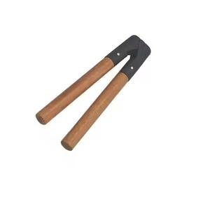 Descornador Estilo Barnes de 13 Pulgadas de Acero Inoxidable con Filos de Corte, Mangos de Madera, Producto de Aseo para Ganado, Veterinaria y Mascotas - Product Image 6