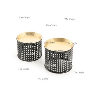 Support à gâteau en fer et aluminium au design magnifique, noir et or, qualité supérieure, pour servir les desserts. - Product Image 4