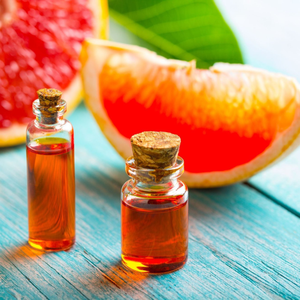 Aceite Esencial de Pomelo Puro Prensado en Frío de Cáscaras de Fruta |   Venta al por mayor y exportación a granel disponibles - Product Image 3