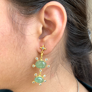 ต่างหูควอตซ์และเพทายทรงลูกบาศก์สตรอเบอร์รี่สีเขียวธรรมชาติออกแบบด้วยอัญมณีหลายแบบยาวต่างหูแขวนสำหรับเธอ - Product Image 4