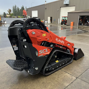 Chargeuse compacte Kubota SCL1000 d'occasion EPA Kubota Diesel 25 CV Mini pelleteuse 4 en 1 Godet Mini chargeuse compacte d'occasion - Product Image 5