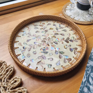 Bandeja de mimbre y concha tejida a mano de alta calidad al por mayor, bandeja de servicio redonda de mimbre para decoración o embalaje de cartón de regalo - Product Image 2