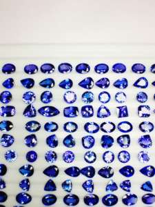 อัญมณีแทนซาเนียผสมรูปทรงผสมแร่แทนซาเนียที่มีความร้อนตามธรรมชาติความแวววาวที่ยอดเยี่ยมและชิ้นที่สวยงามมากสำหรับการทำเครื่องประดับ - Product Image 3